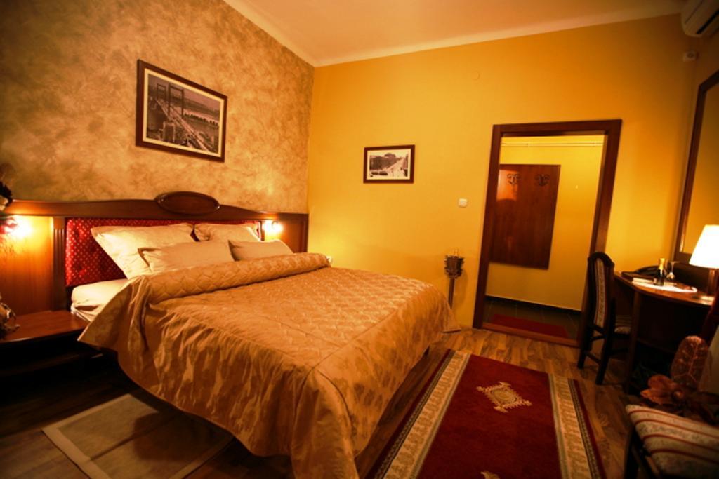 Hotel Manjez Centar Belgrad Exterior foto